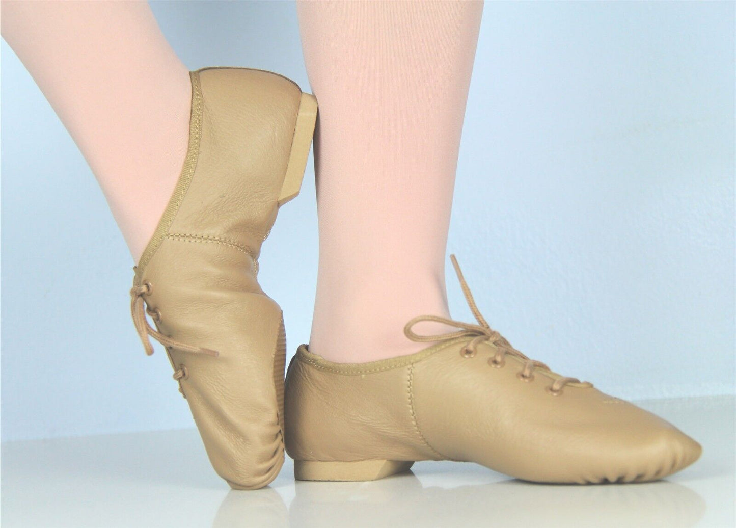 Lace up jazz shoes (Tan)