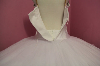 Ballet performance tutu -- Performance Quality in White