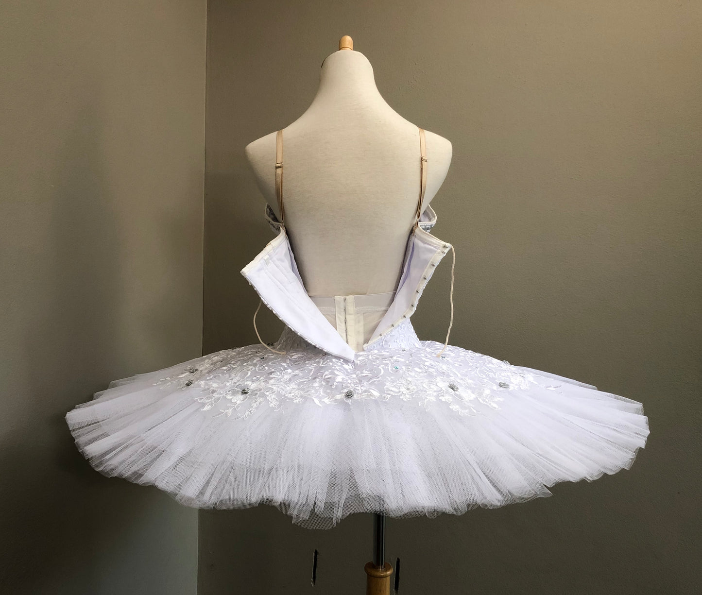 Ballet performance tutu -- white sleeping beauty Performance Quality fit for performance and competition