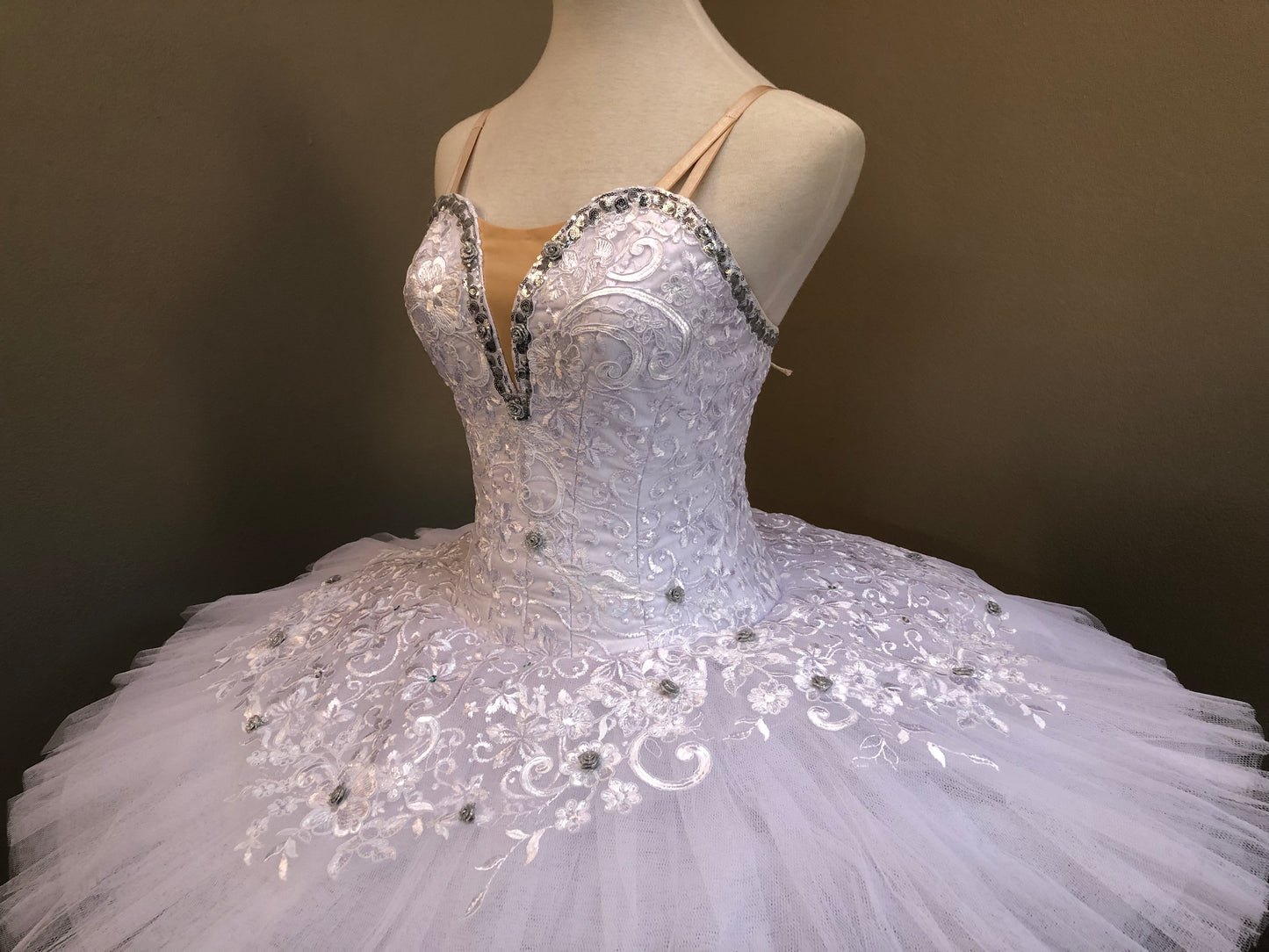 Ballet performance tutu -- white sleeping beauty Performance Quality fit for performance and competition