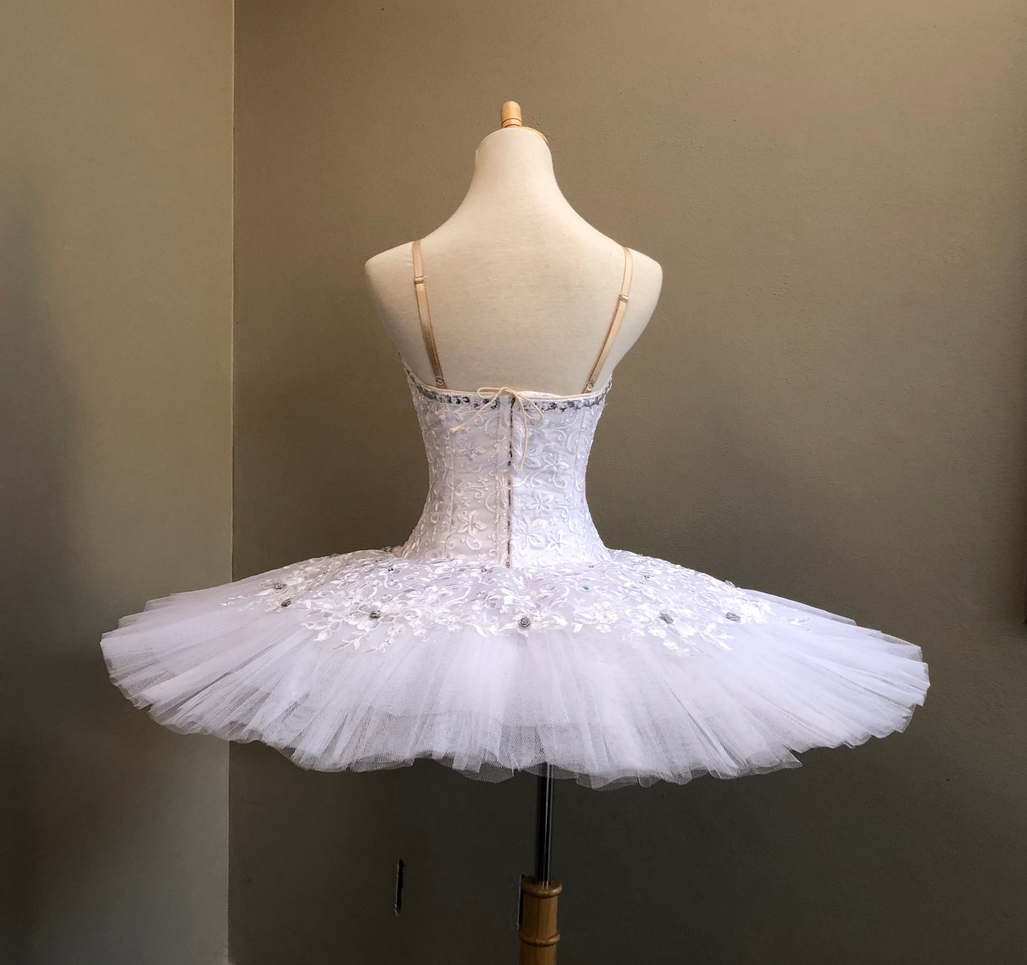 Ballet performance tutu -- white sleeping beauty Performance Quality fit for performance and competition