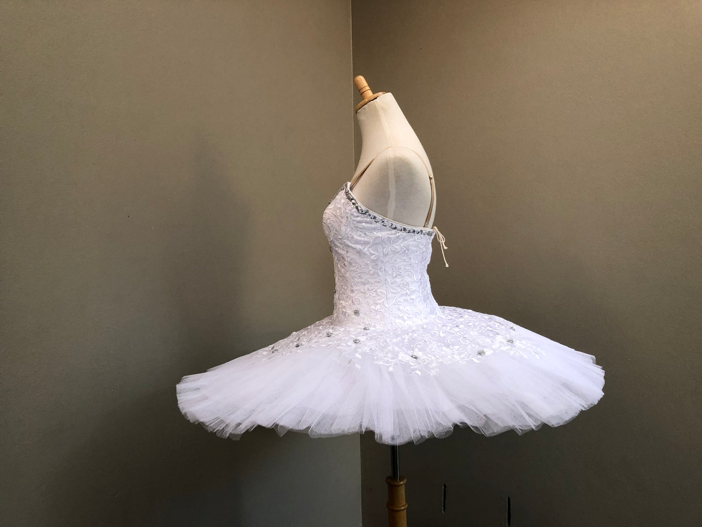 Ballet performance tutu -- white sleeping beauty Performance Quality fit for performance and competition